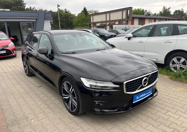 Volvo V60 cena 99900 przebieg: 112000, rok produkcji 2019 z Warszawa małe 529